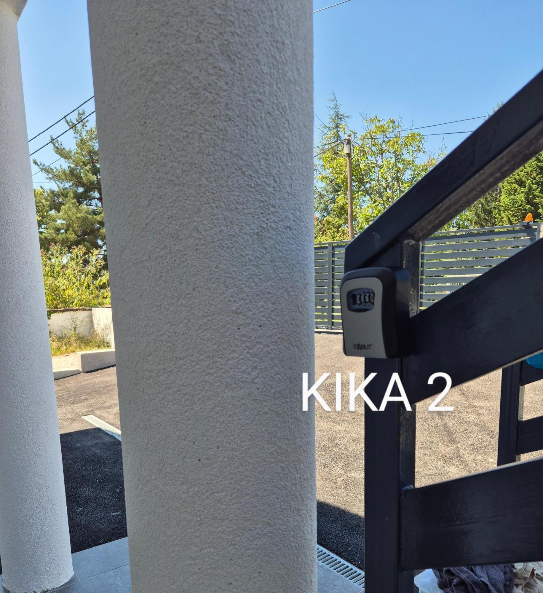 Kika Apartmani-free Parking- 7 Km Od Centra Apartment