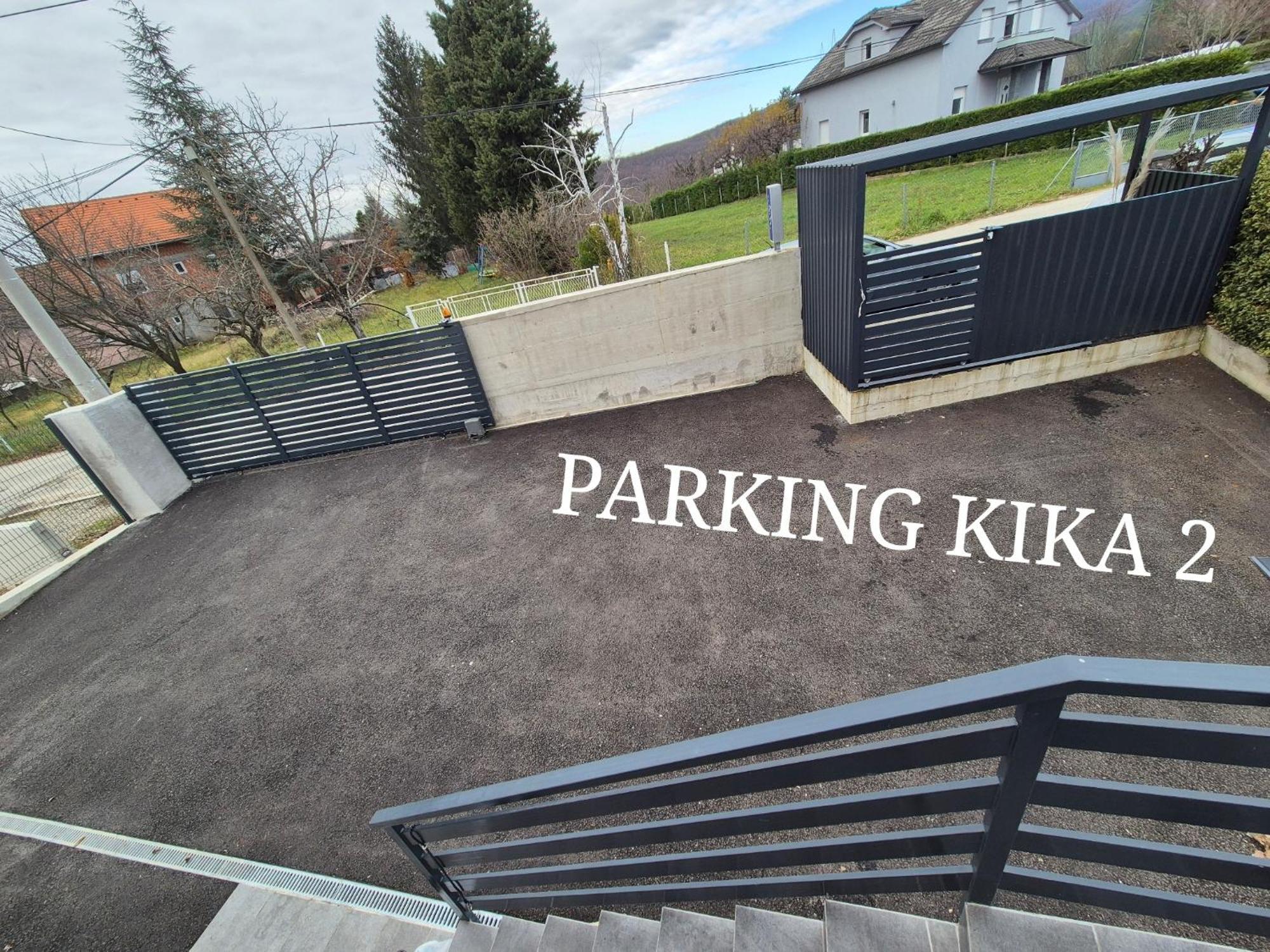 Kika Apartmani-free Parking- 7 Km Od Centra Apartment *